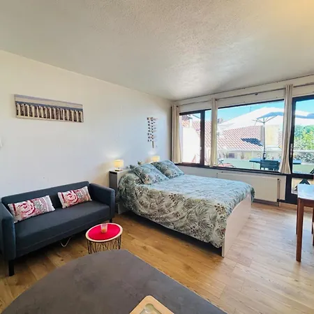 Апартаменты Les Rives D'acqs Дакс