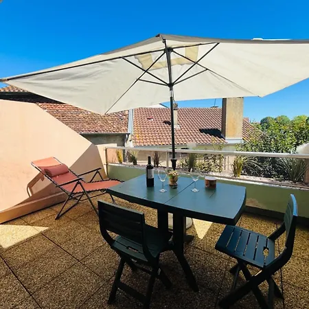 Les Rives D'acqs Апартаменты Дакс